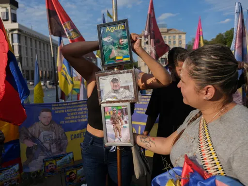 Combatientes latinoamericanos de exportación: entre trata de personas, mercenarismo y opción laboral