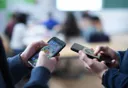 Social Media unter 13 tabu - Kabinett plant Übergangsregeln