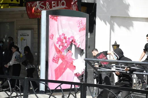 Shqipëri, sërish tensione në protestën e thirrur nga studentët