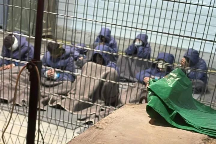 Israeli guards shoot Palestinian prisoners with rubber bullets, causing severe wounds