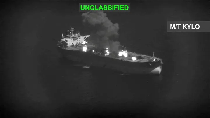 L’armée américaine dit avoir détruit un navire “lié à l’Iran” dans le golfe d’Oman