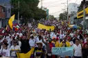Колумбию охватили протесты против президента