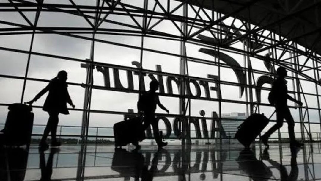 Aeroporti i Frankfurtit po përballet me mungesë të kerozinës për avionë