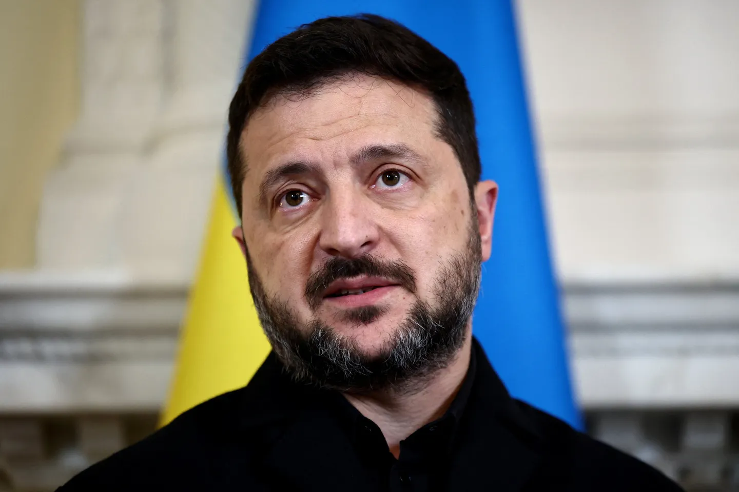 Украина возобновляет удары по российским НПЗ