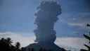 Gunung Ibu erupsi 103 kali dalam sehari, warga diminta jauhi zona bahaya