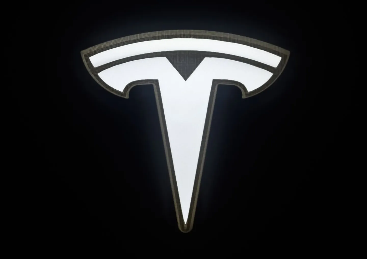 Tesla zeigt Sportwagen mit Raketendüsen