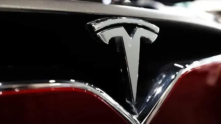 Tesla prezanton makinën e re “fluturuese” në ShBA, synon lançimin në vitin 2028