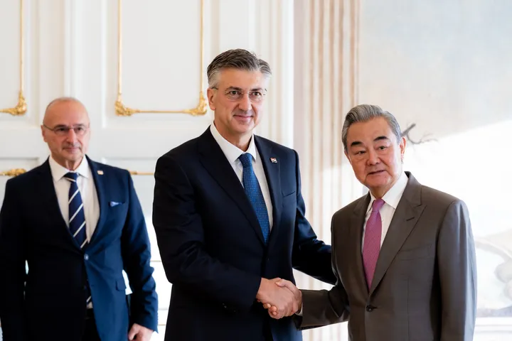 Plenković i Wang Yi razgovarali o jačanju saradnje Hrvatske i Kine