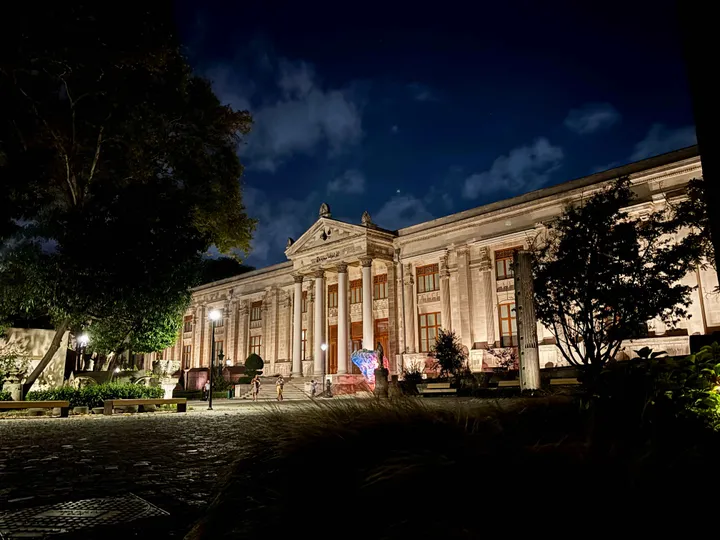 Bajo otra luz: cómo Türkiye transforma sus museos cuando cae la noche