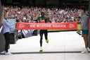 Eliud Kipchoge: Gwiji aliyevunja rekodi ya kibinadamu ya kukimbia