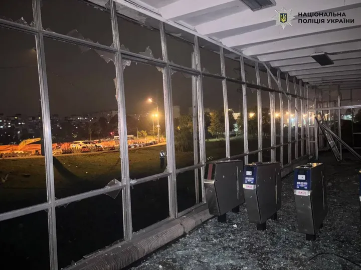 В результате ракетного удара по Киеву погибла 21-летняя девушка, десятки ранены