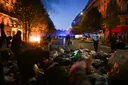 Violences en France: Macron promet la fermeté