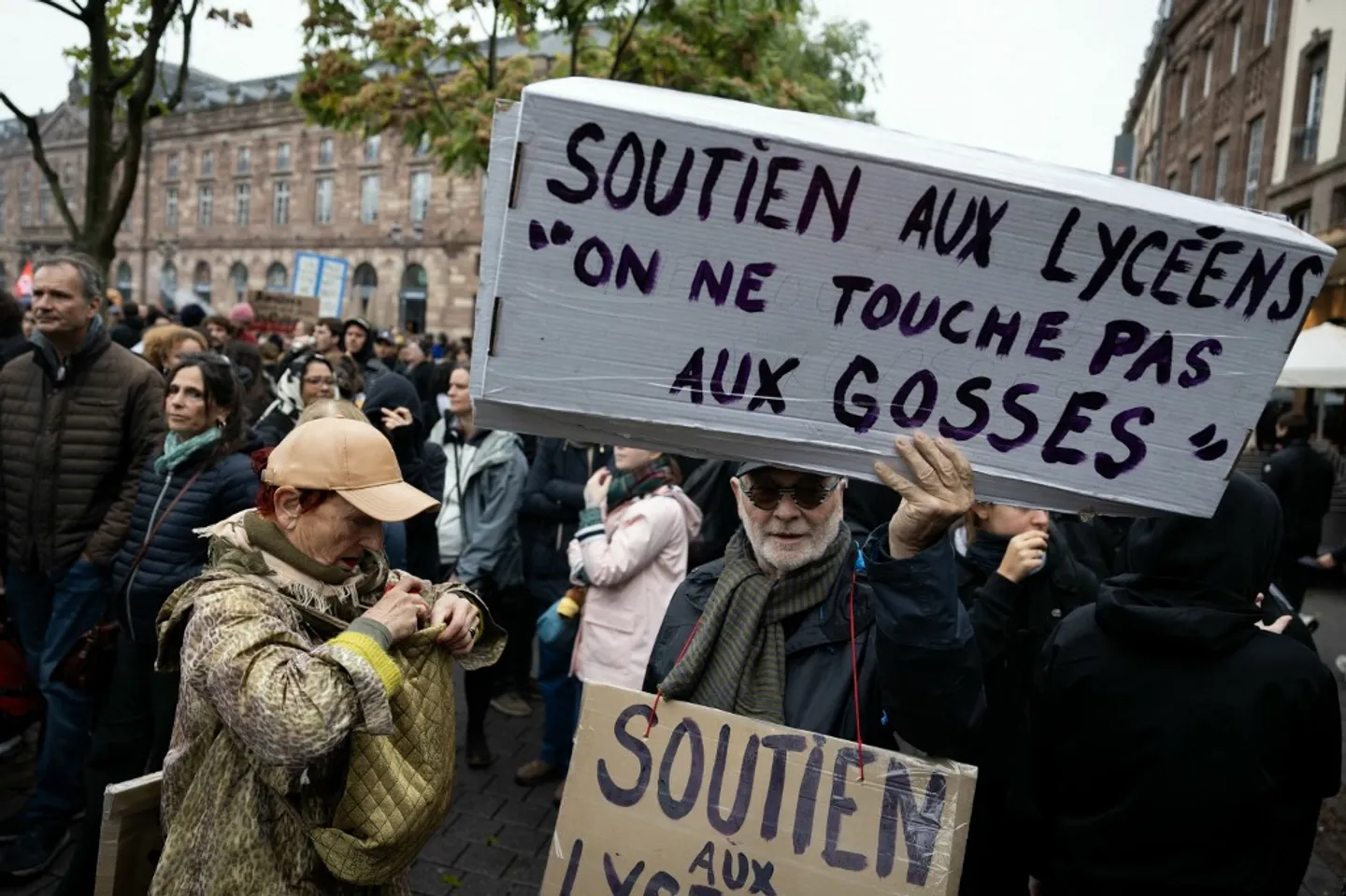 Manifestations: l'IGPN saisie après qu'une adolescente perd un œil à Mulhouse