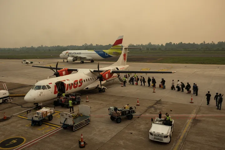 Kementerian Perhubungan catat 2.458 penerbangan terdampak karhutla, termasuk rute internasional
