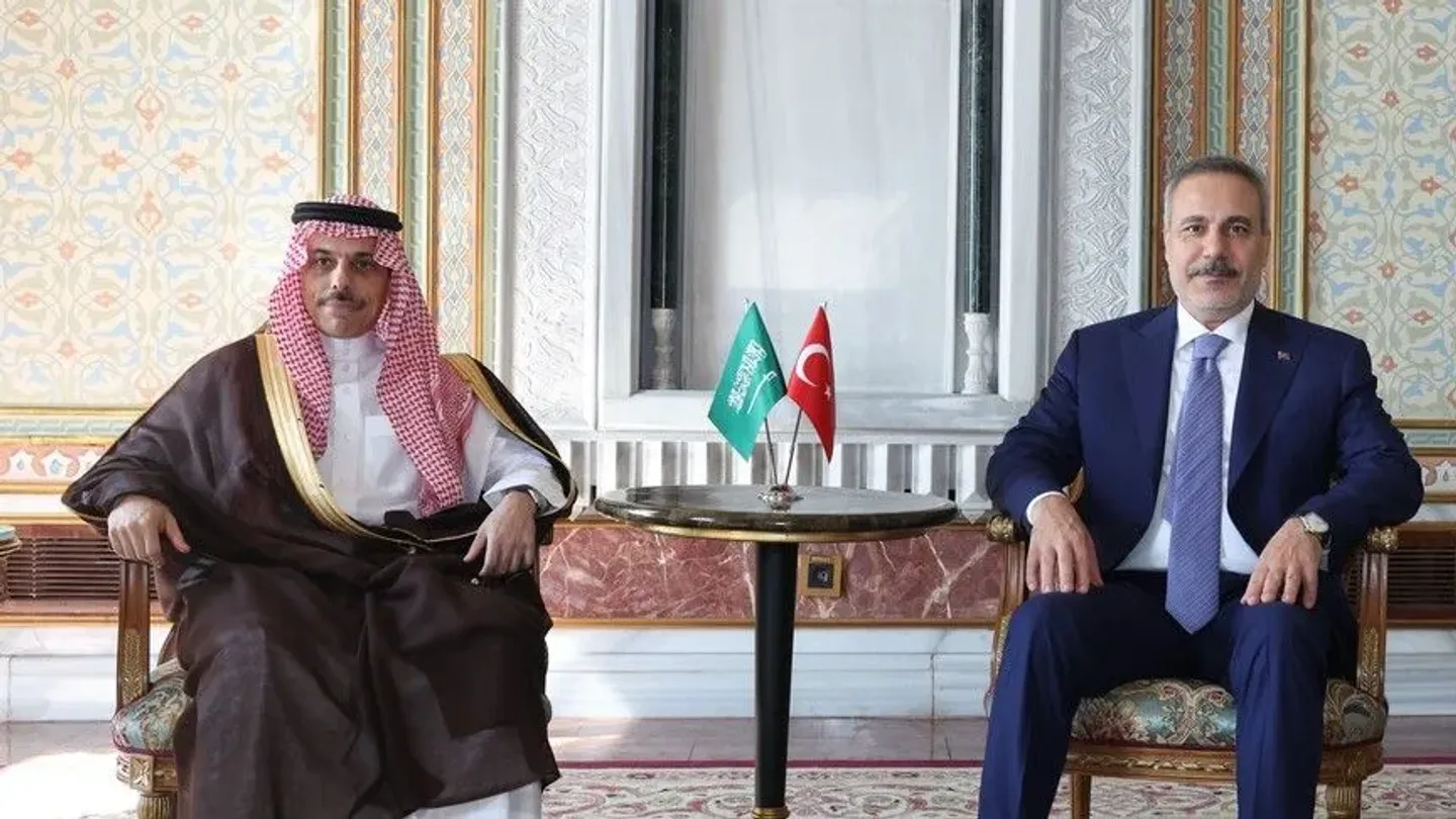 Kryediplomati turk bisedon me homologun saudit për sigurinë rajonale