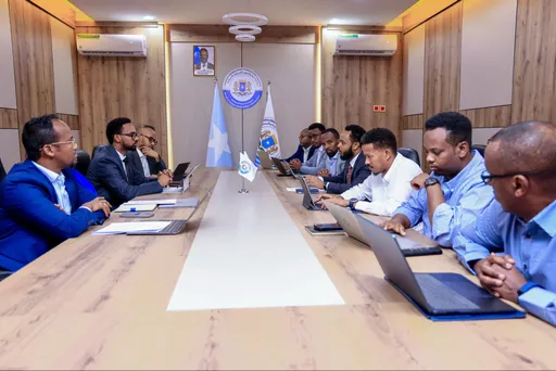 Wasaaradaha Arrimaha Gudaha iyo Deegaanka ee XFS oo Yeeshay Kulan Lagu Xoojinayo Wada Shaqeynta