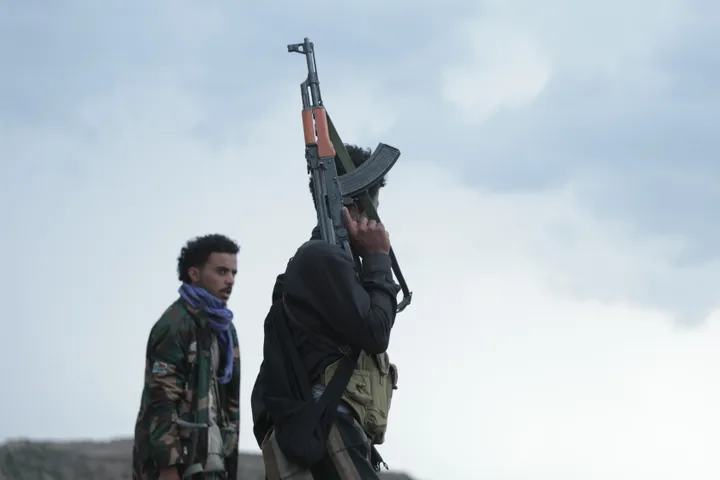 Houthi militia attack kills dozens at Yemen security training centre