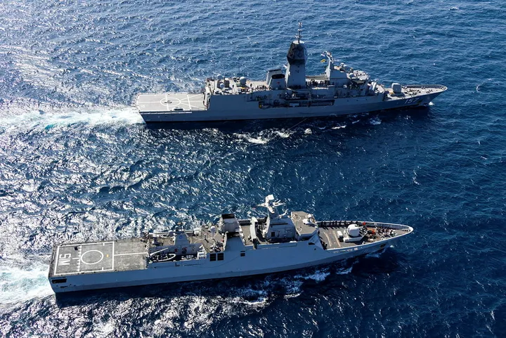 Indonesia dan Australia kerahkan kapal perang saat latihan bersama, perkuat kekuatan maritim