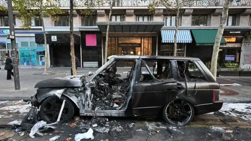 Franca do të zbatojë orë policore gjatë natës në katër komuna veriore pas dhunës në protesta