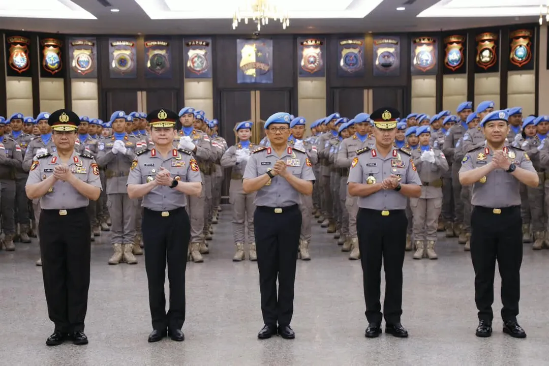 Presiden Prabowo beri penghargaan kepada 140 personel Polri usai misi PBB di Afrika Tengah