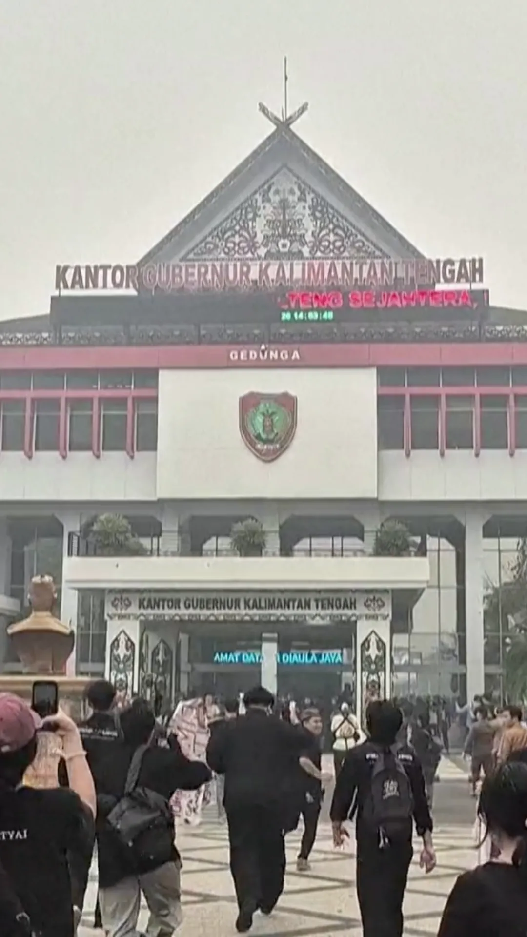 Ratusan warga Kalimantan Tengah protes penanganan karhutla dan dampak kabut asap