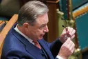 Nu begrotingsonderhandelingen weer vastlopen waarschuwt voormalig premier voor speculanten
