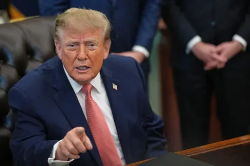 Трамп заявил, что Россия продолжает захватывать территории