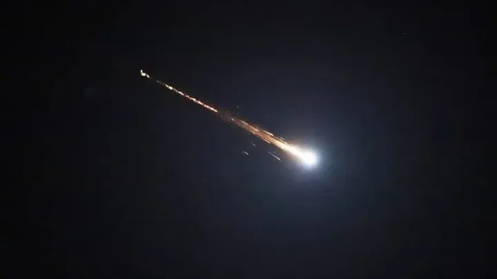 Король Фахд эл аралык аэропортуна кол салуудан 1 адам каза болуп, 8 киши жаракат алды