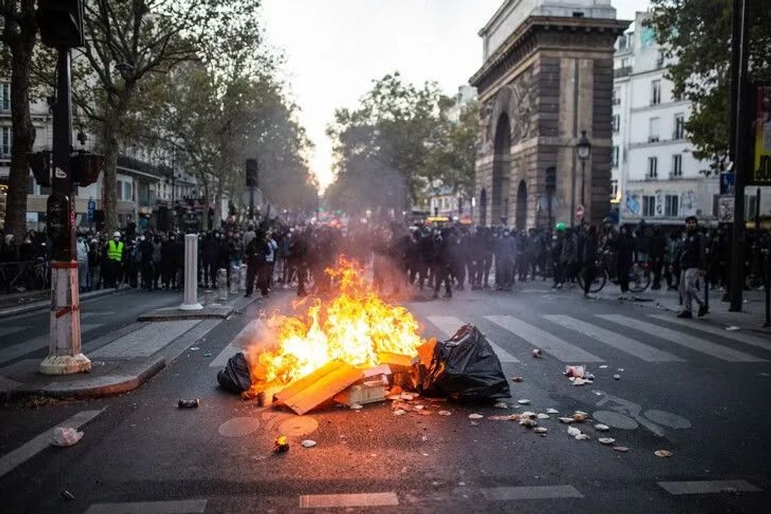 Franca vlerëson se dëmet nga dhuna gjatë protestave të fundjavës arrijnë deri në qindra miliona euro