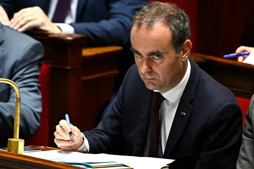 France: Lecornu reçoit les syndicats, nouvelles manifestations prévues samedi