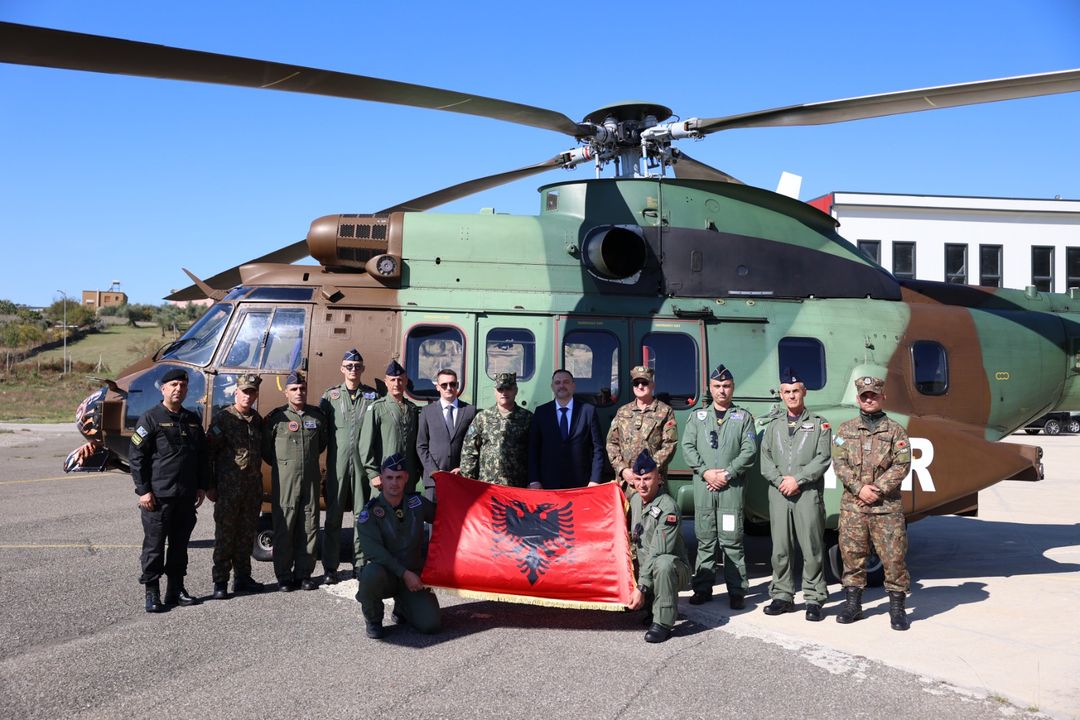 Kontingjenti i parë i helikopterëve nga Shqipëria do t i bashkohet KFOR it në Kosovë