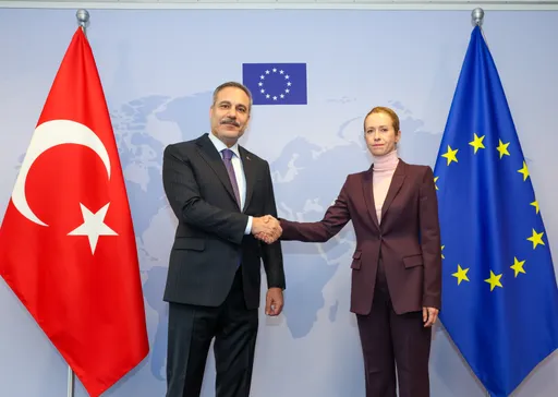 Kryediplomati turk takohet me shefen e Politikës së Jashtme të BE-së në Bruksel