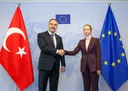 Kryediplomati turk takohet me shefen e Politikës së Jashtme të BE-së në Bruksel
