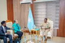 Taliyaha Ciidanka Xoogga Dalka Soomaaliyeed oo Muqdisho Kula Kulmay Sii-hayaha Safaaradda Mareykanka
