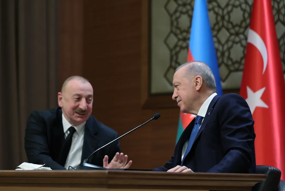Türkiye, Azerbaijan leaders discuss bilateral ties, regional developments