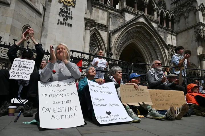 Leading writers, actors and public intellectuals condemn UK anti-terror law targeting Sally Rooney