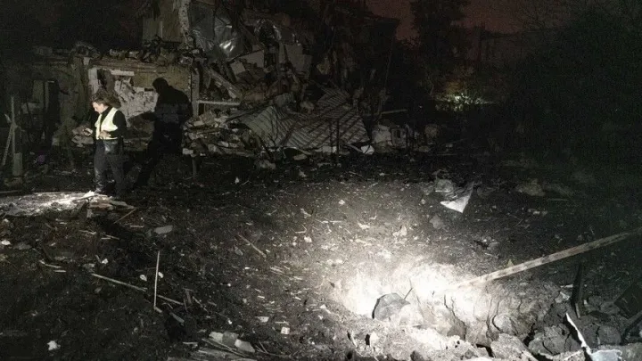 Rusia dhe Ukraina raportojnë sulme me dronë dhe raketa gjatë natës, një i vrarë në Kiev
