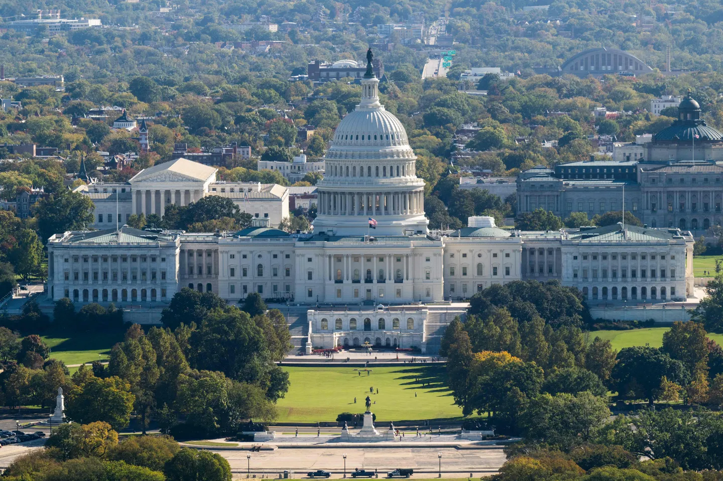 US midterms go down to wire as tight races put Republican Senate control at stake