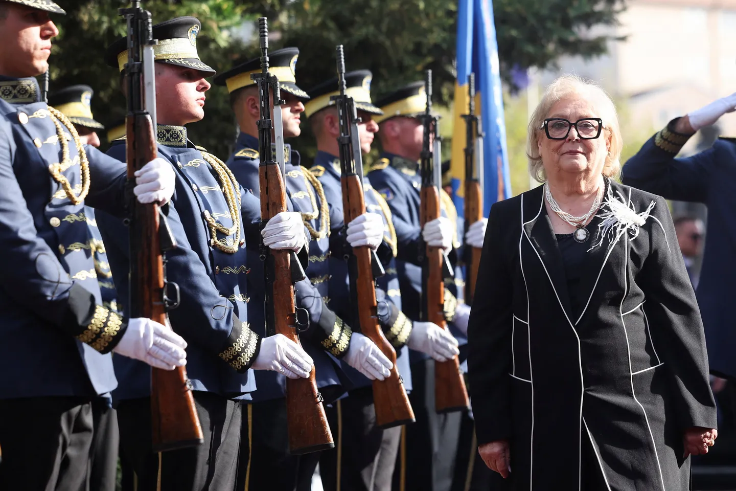 Presidentja Shiroka-Pula kthen në Kuvend për rishqyrtim ligjin për Dhomat e Specializuara