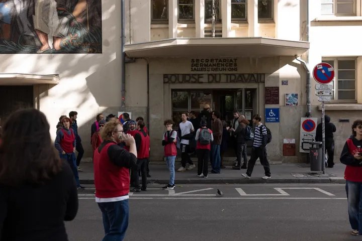 France: un recours déposé contre l'interdiction des manifestations non "légitimes"