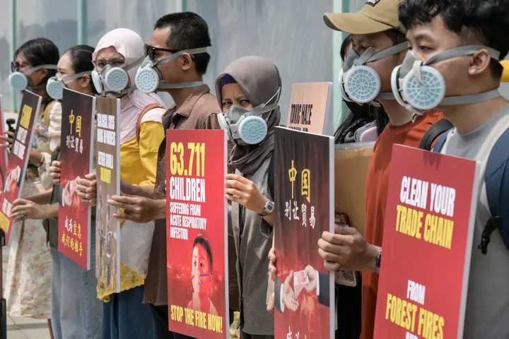 Kemenkes catat 333 ribu kasus ISPA akibat karhutla, distribusi masker dan oksigen dipercepat