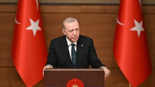 Erdoğan: Türkiye vazhdon përpjekjet për t'i hapur rrugë paqes në rajone të ndryshme