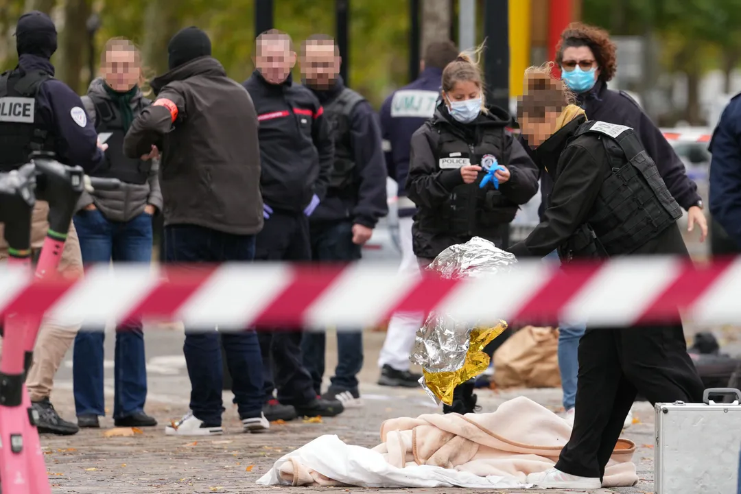Franciaországban vizsgálat indult a muszlimokat fenyegető csevegőcsoport ellen
