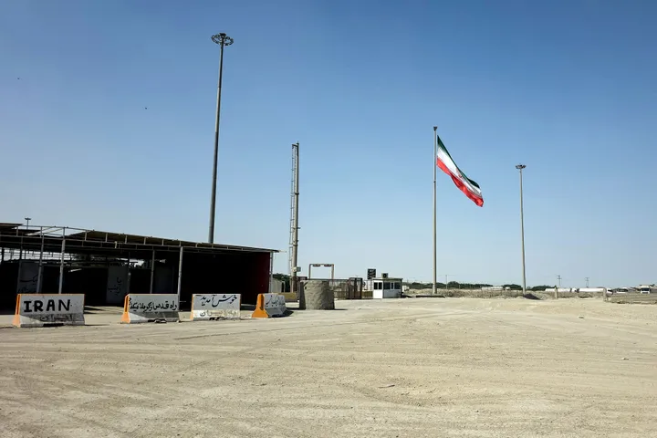 درگیری‌های مسلحانه در گوادر پاکستان همزمان با تداوم اختلال تجارت مرزی با ایران