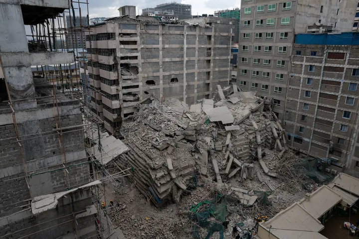 Kenya building collapse: Rescuers dig through rubble with many feared trapped