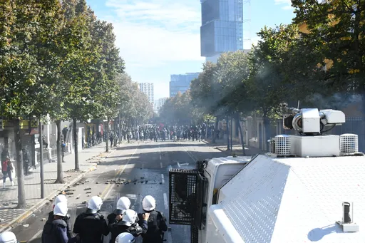 Studentët protestojnë për të 11-tën ditë, marshimit i bashkohen edhe grupe të tjera të shoqërisë