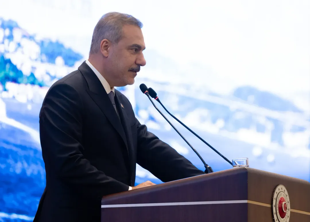 فيدان: تركيا ستواصل تحمل مسؤولياتها في حل القضايا الإقليمية
