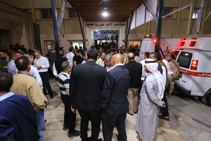 Frappes jordaniennes en Syrie: au moins sept morts après l’attentat contre une église à Karak