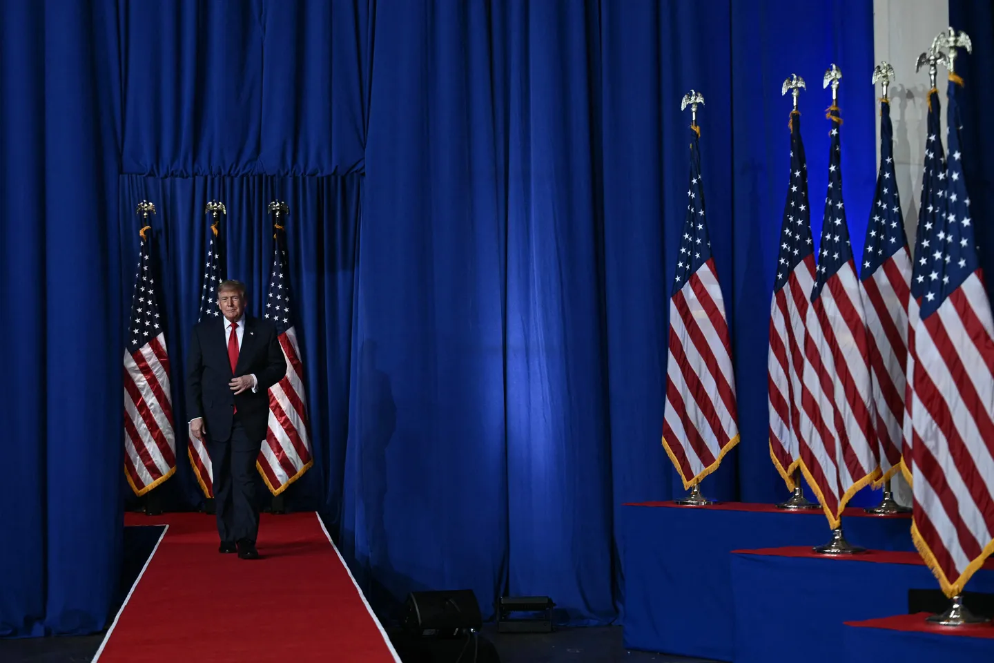 Trump anuncia recompensa de um milhão de dólares a quem denunciar casos de fraude eleitoral