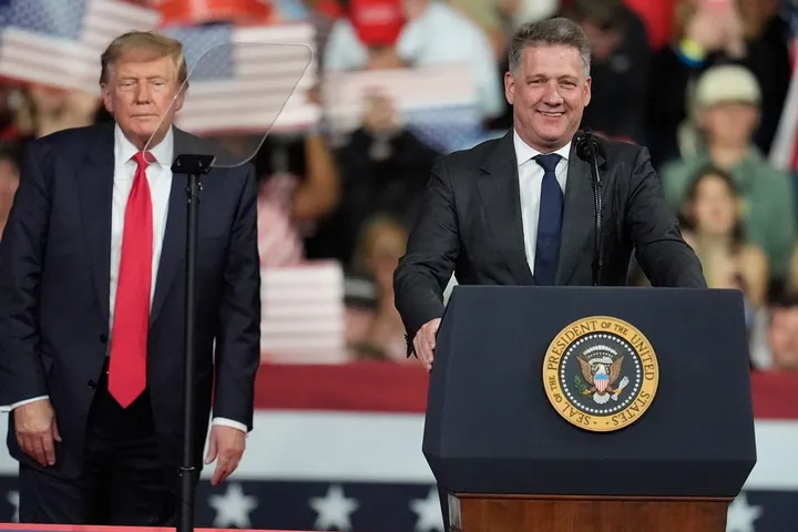 Auf Trump-Wahlkampftour: Audi kündigt SUV-Werk in den USA an